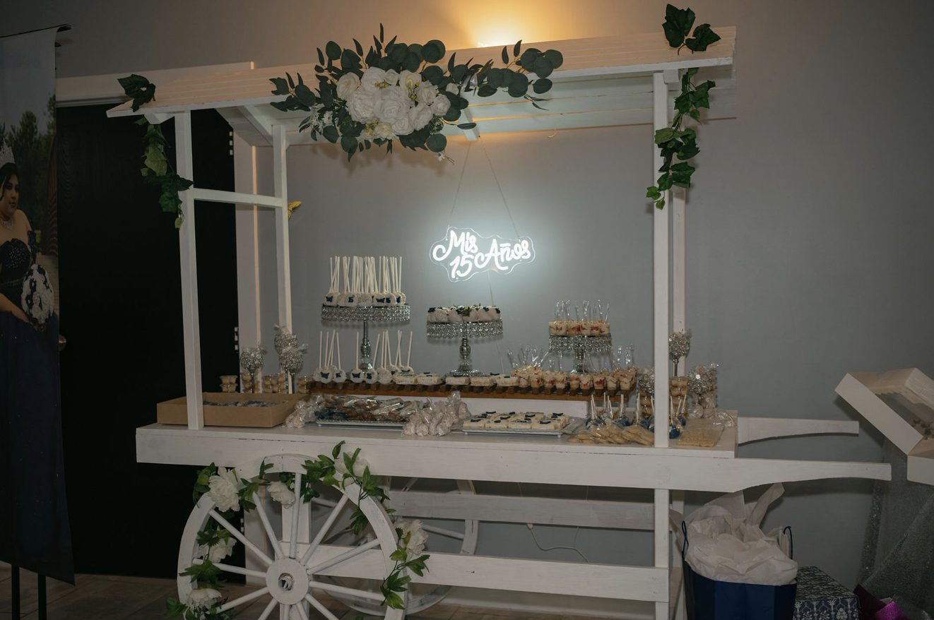 Dessert cart