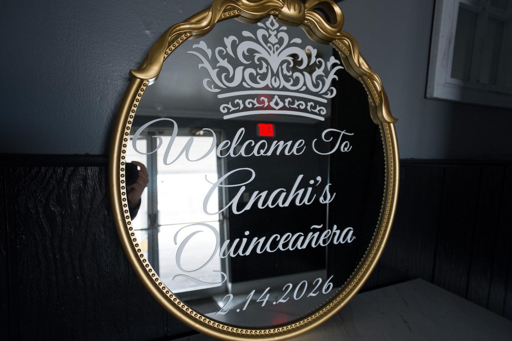 Gold welcome mirror